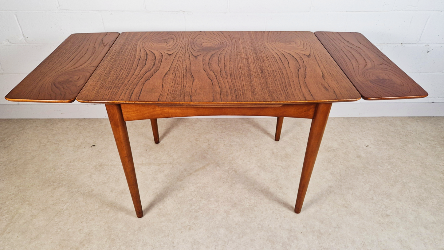 Jentique Vintage Medium Teak Danish Design Extending Mid Century Dining Table