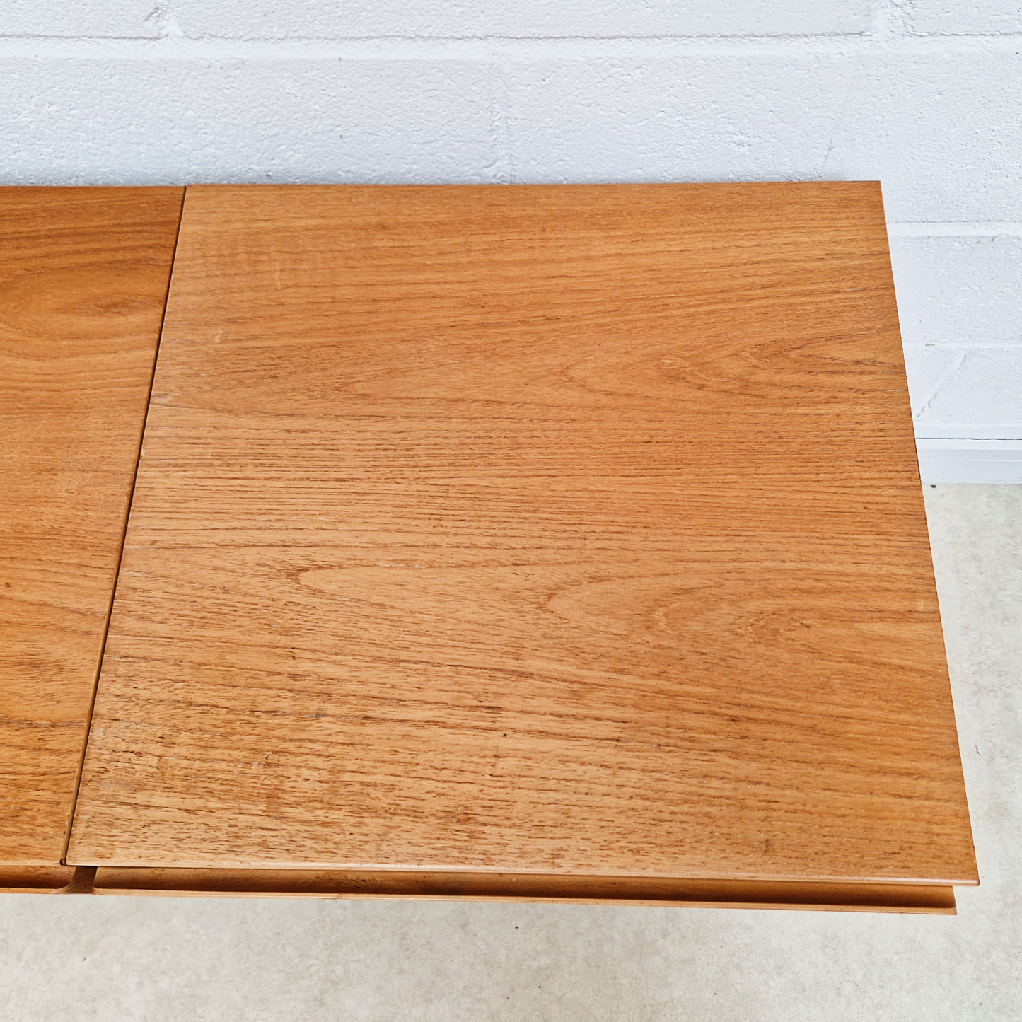 Beaver & Tapley Model 33 Vintage Mid Century Modular Sideboard Cabinet Drawer Set