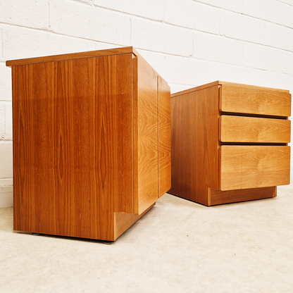 Beaver & Tapley Model 33 Vintage Mid Century Modular Sideboard Cabinet Drawer Set