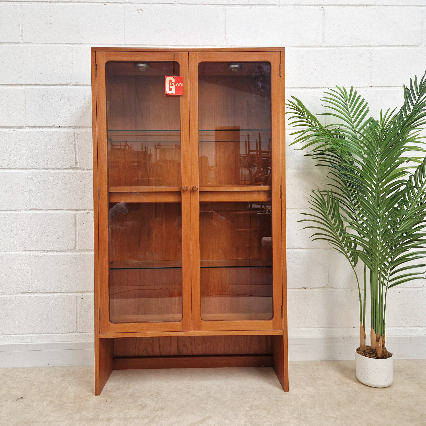 G Plan Fresco Vintage Mid Century  Teak & Glazed Glass Bookcase Drinks Cabinet Sideboard