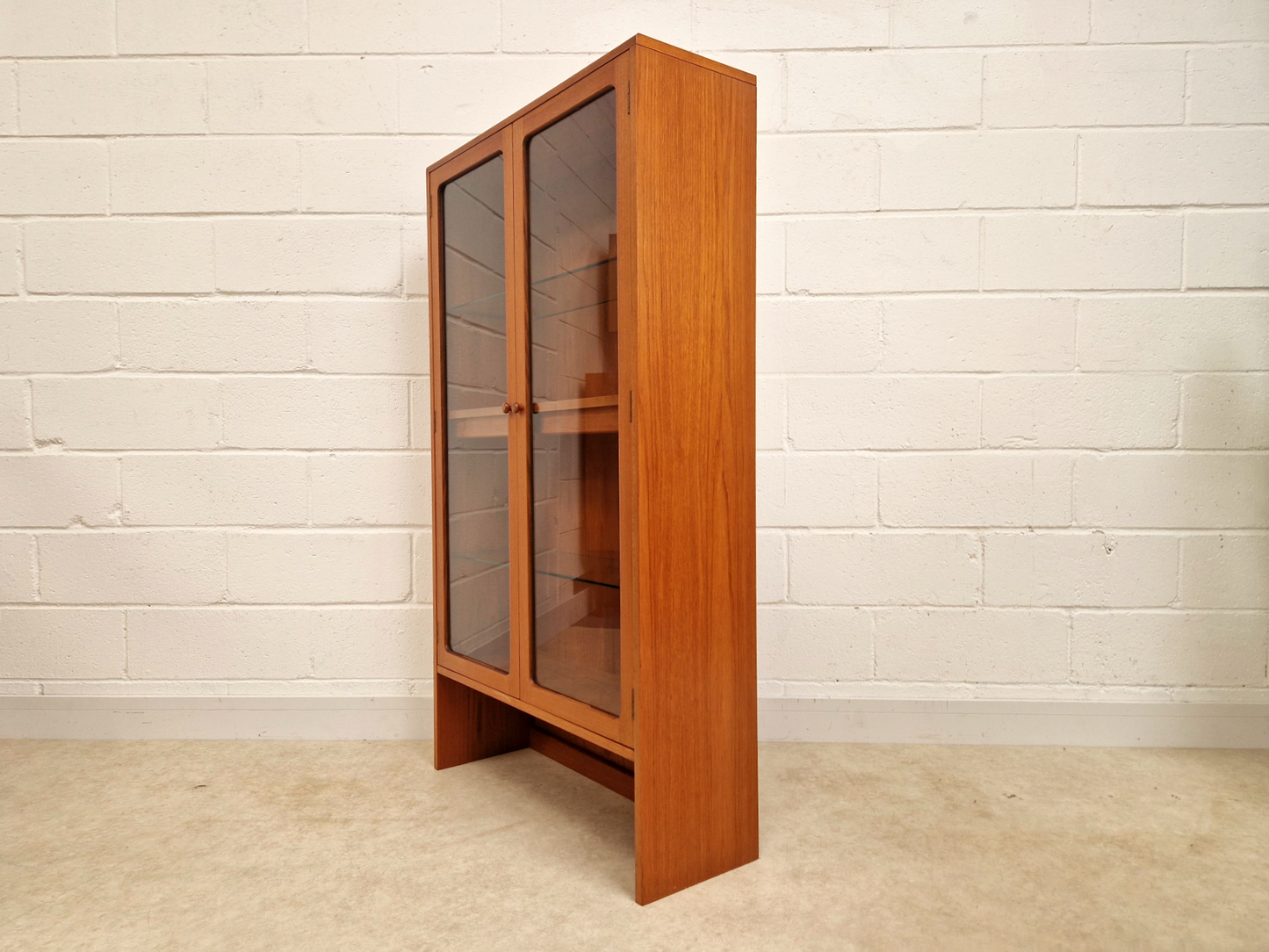 G Plan Fresco Vintage Mid Century  Teak & Glazed Glass Bookcase Drinks Cabinet Sideboard