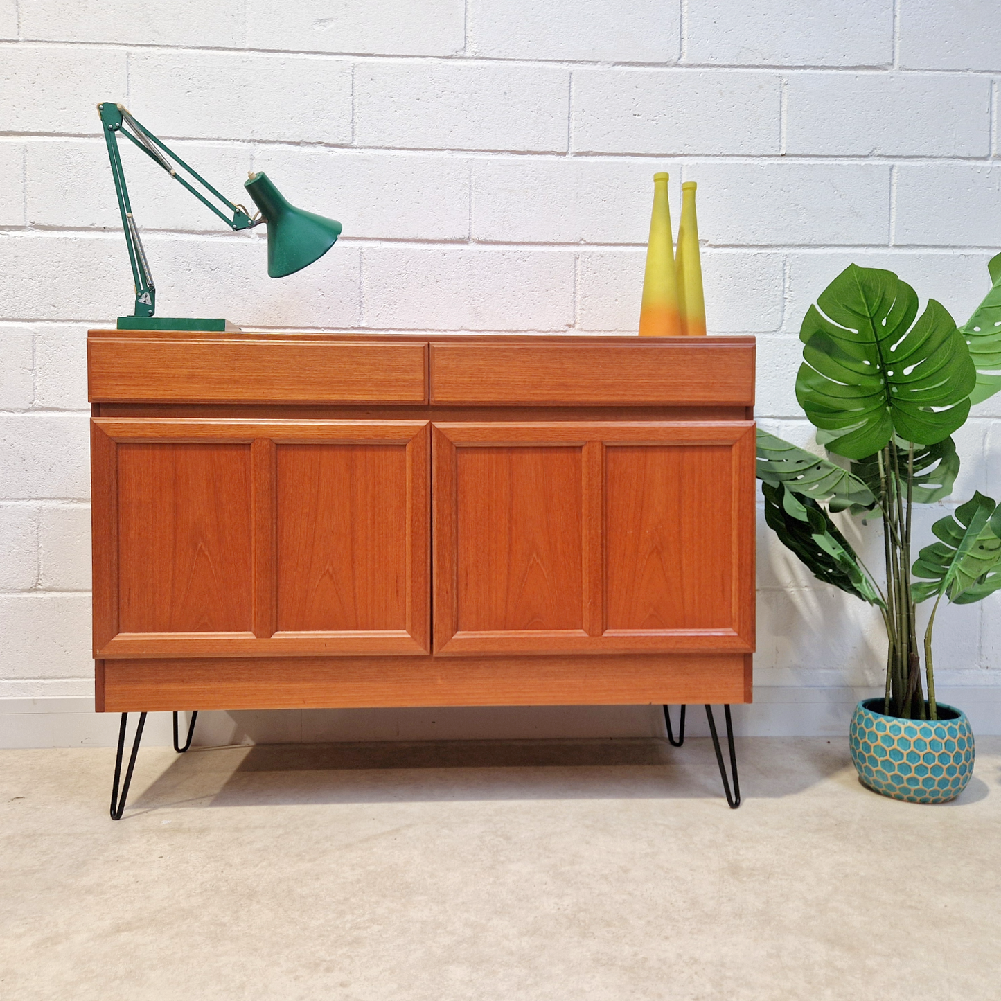 McIntosh Kelvin Vintage Mid Century Golden Teak Compact Sideboard Cabinet Credenza