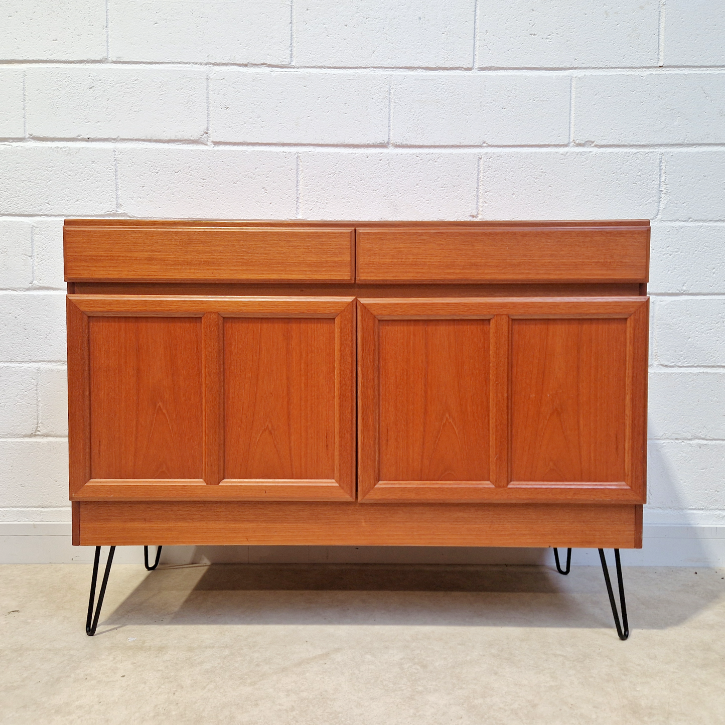 McIntosh Kelvin Vintage Mid Century Golden Teak Compact Sideboard Cabinet Credenza