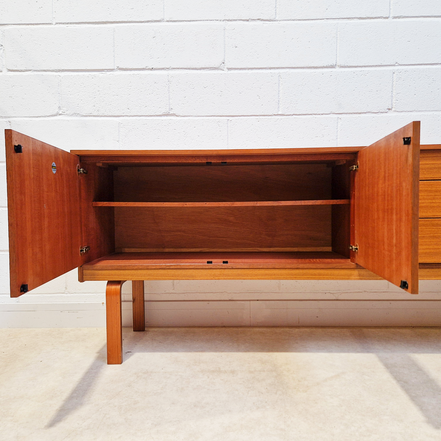 Schreiber Vintage Mid Century Danish Deisgn Sideboard Credenza