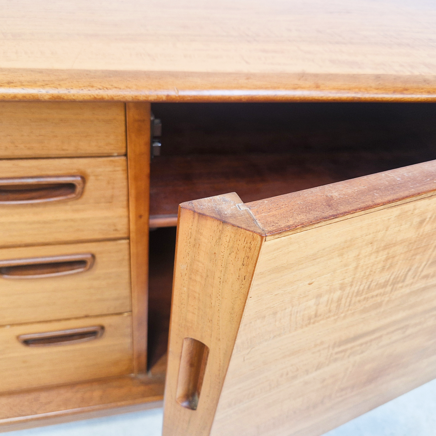 Alfred Cox Vintage for Heal's 1960s Mid Century Golden Teak Sideboard Buffet Credenza