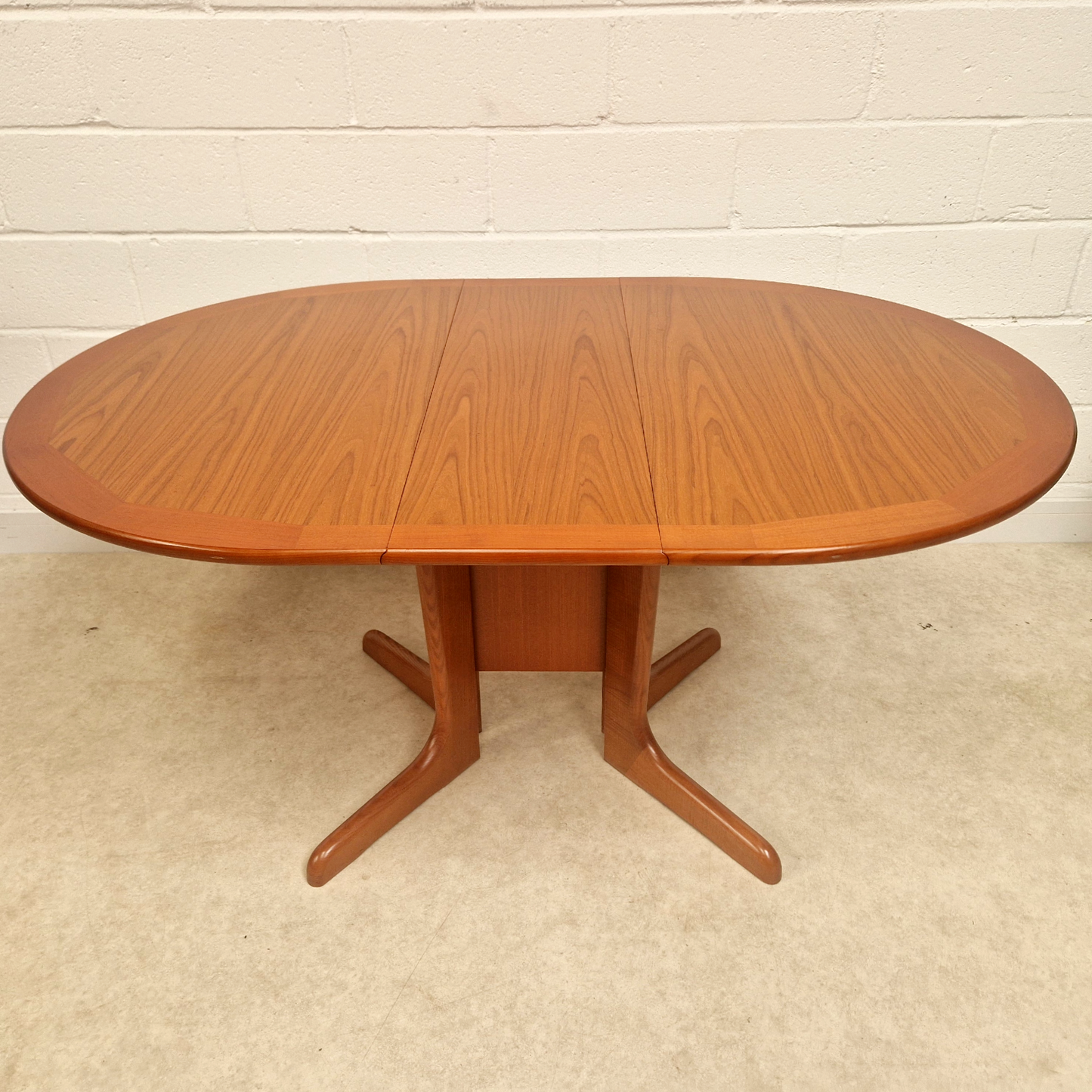 G Plan Vintage Mid Century Medium Teak Danish Design Drop Leaf Oval Dining Table