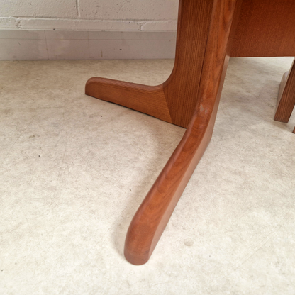 G Plan Vintage Mid Century Medium Teak Danish Design Drop Leaf Oval Dining Table