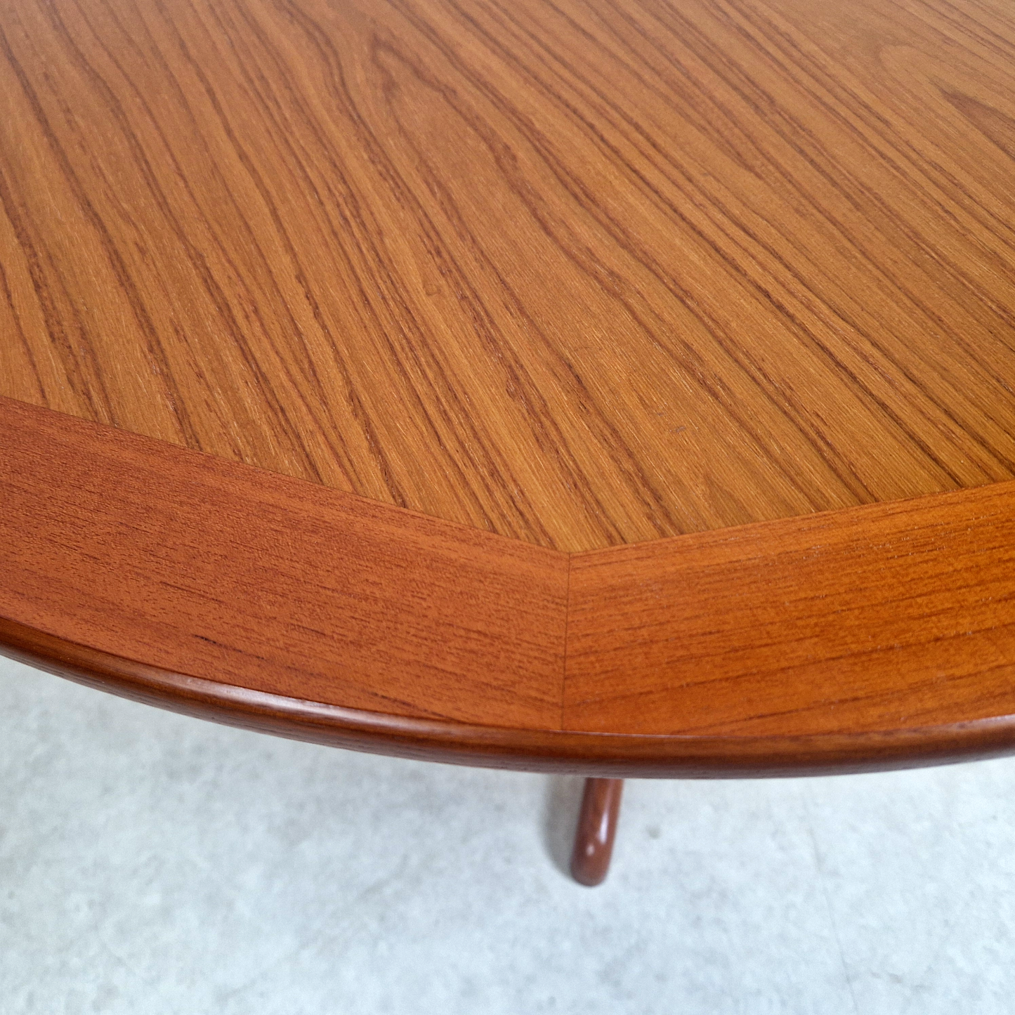 G Plan Vintage Mid Century Medium Teak Danish Design Drop Leaf Oval Dining Table