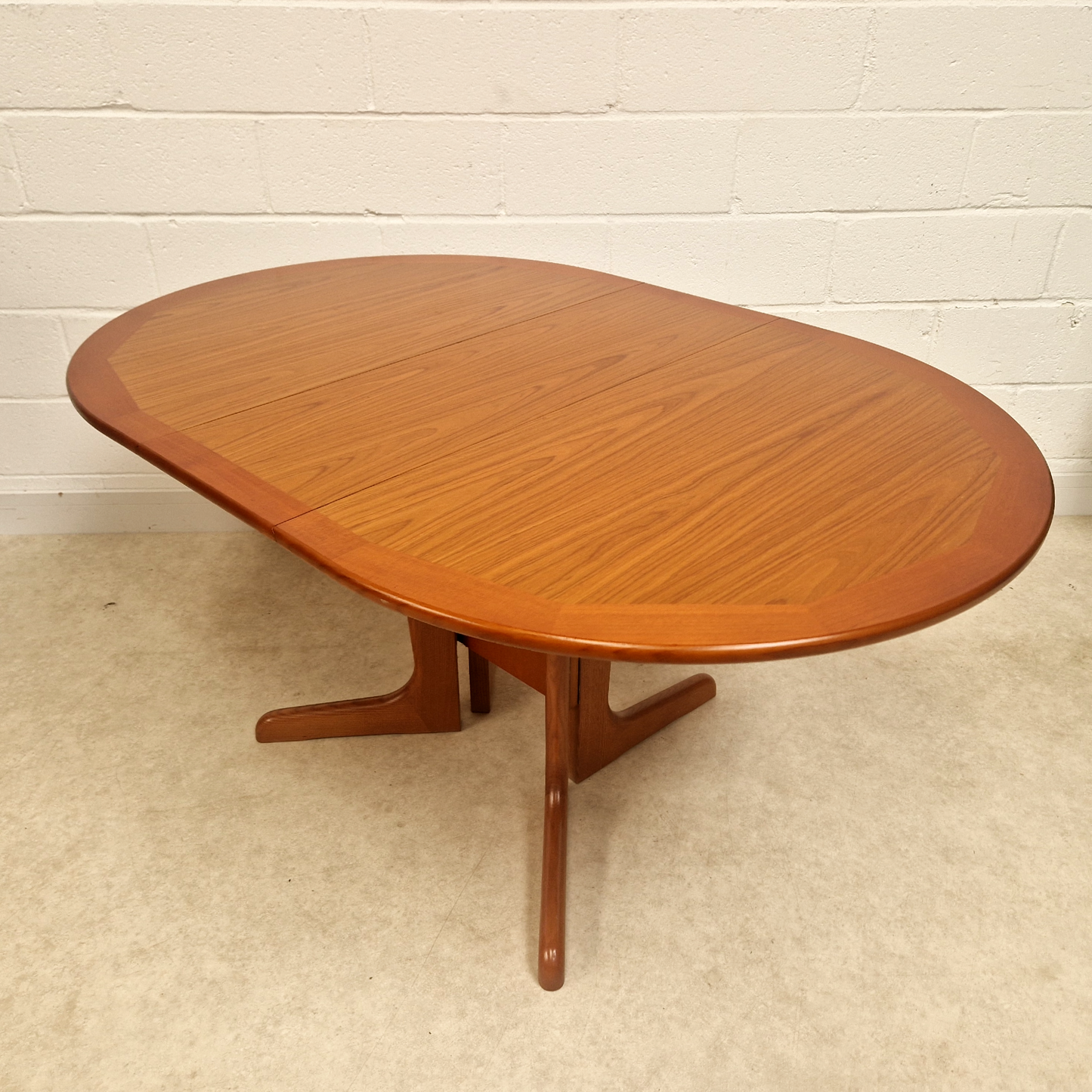 G Plan Vintage Mid Century Medium Teak Danish Design Drop Leaf Oval Dining Table