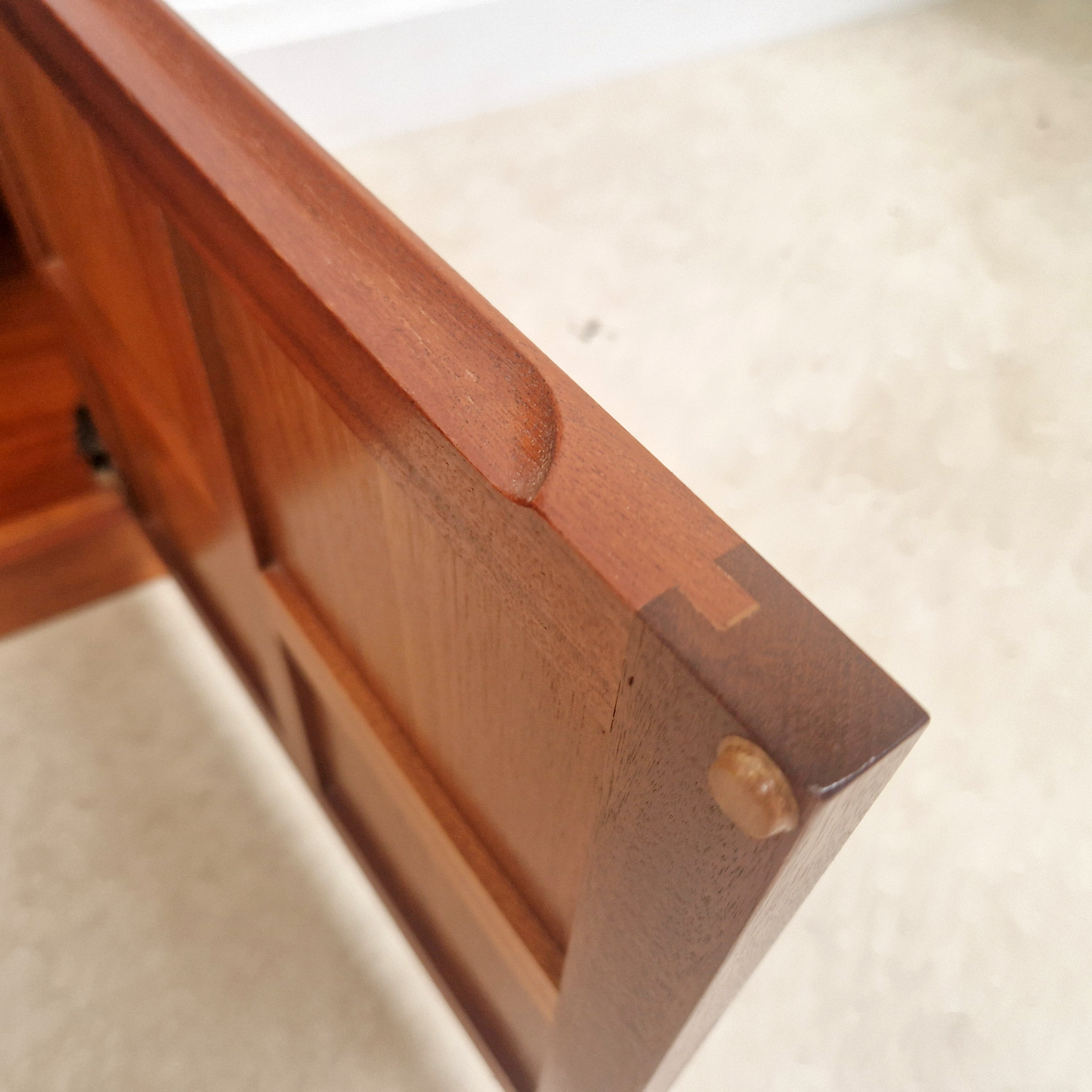 Parker Knoll Mid Century Medium Teak Compact Danish Design Retro Bureau Sideboard Desk
