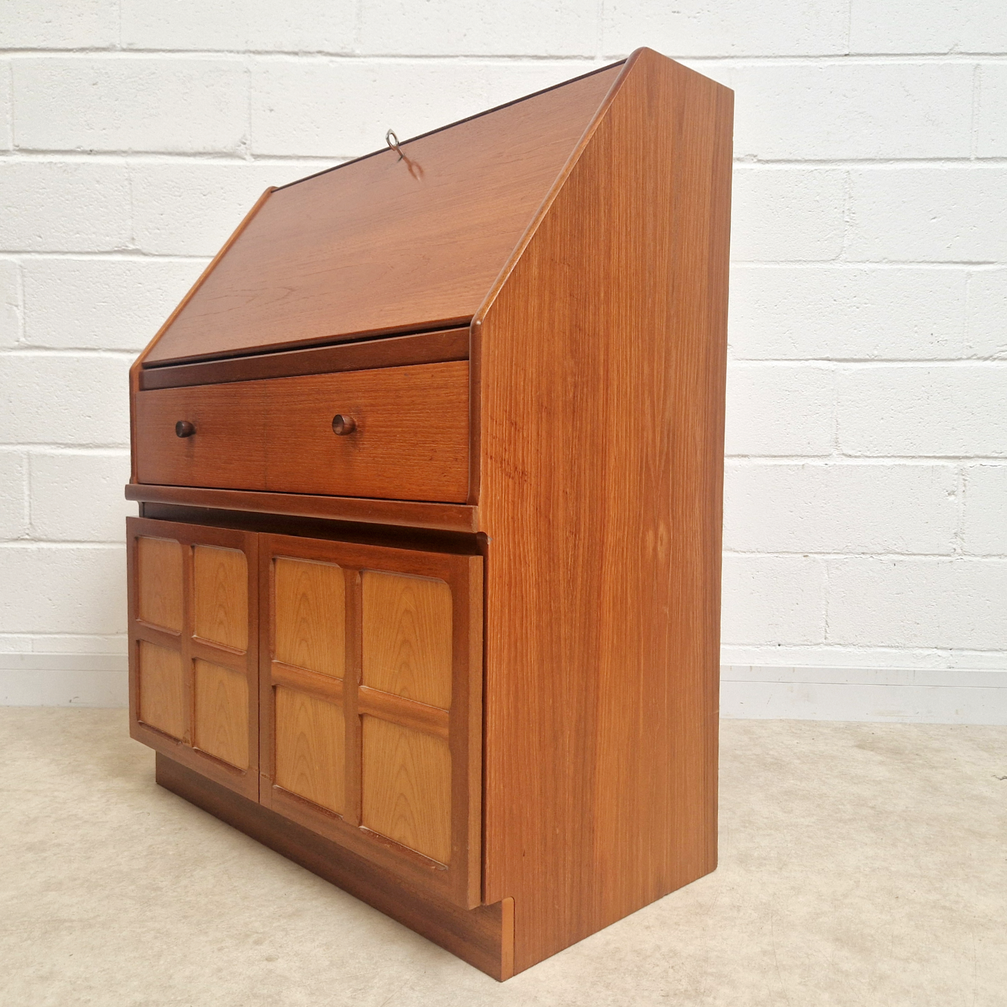 Parker Knoll Mid Century Medium Teak Compact Danish Design Retro Bureau Sideboard Desk
