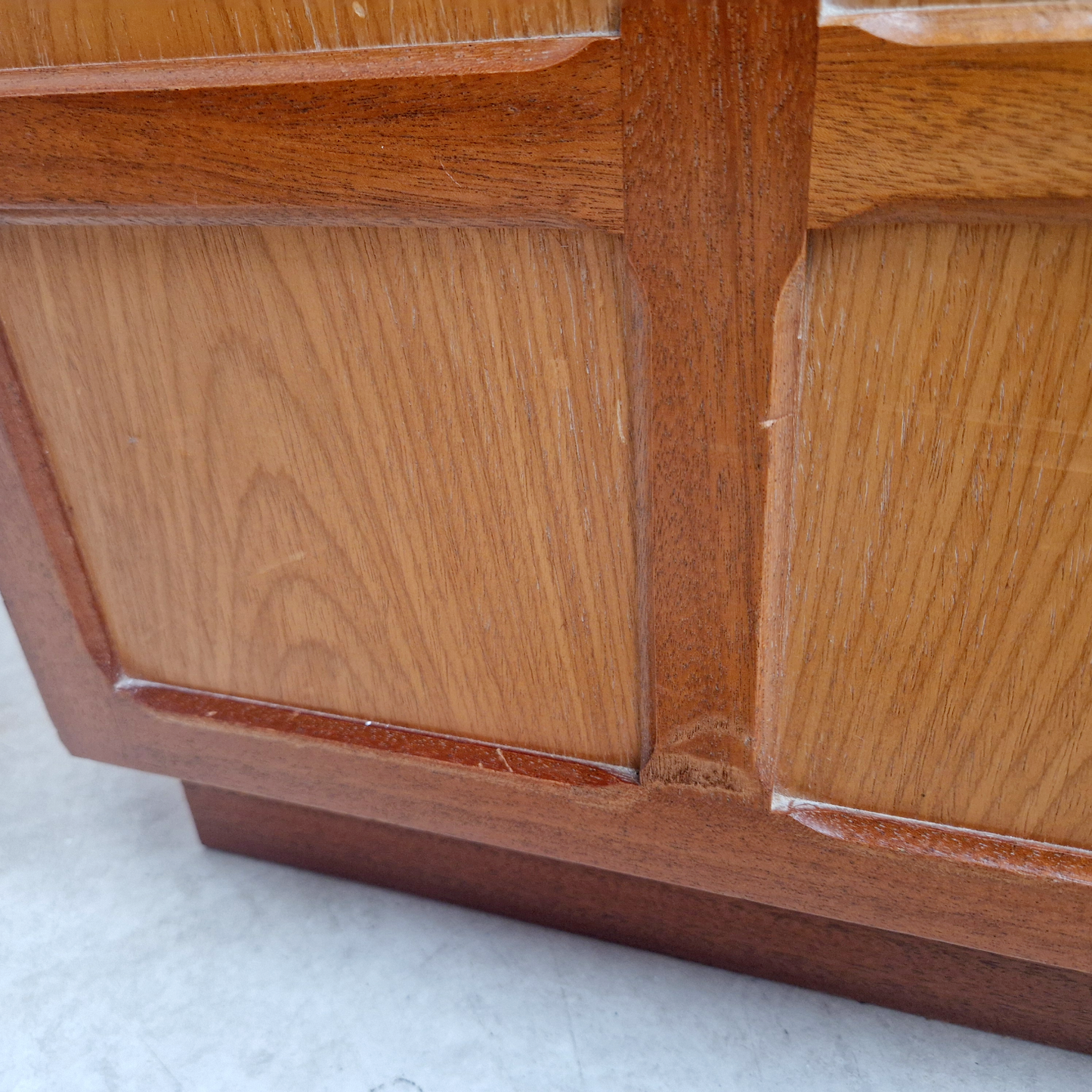 Parker Knoll Mid Century Medium Teak Compact Danish Design Retro Bureau Sideboard Desk