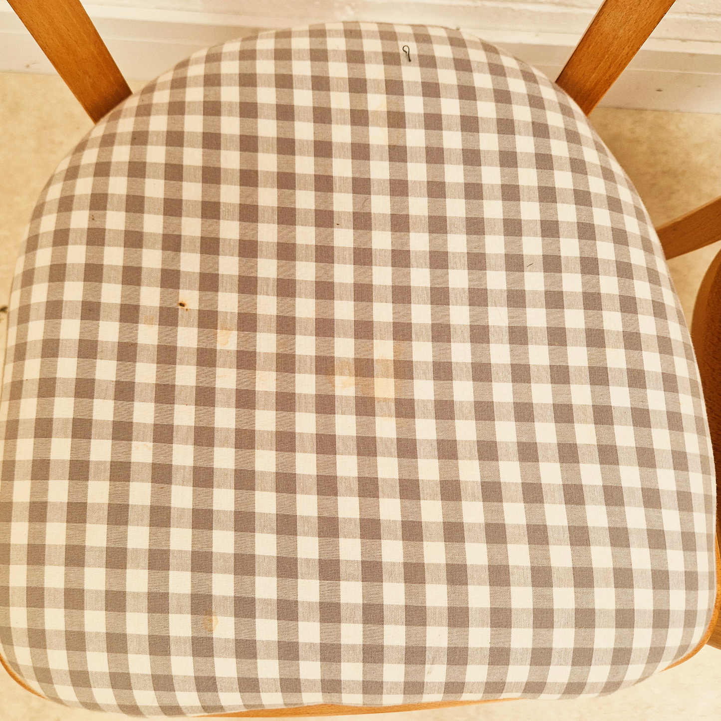 Vintage Mid Century 1960s Beech & Gingham Formica Round Drop Leaf Dining Table