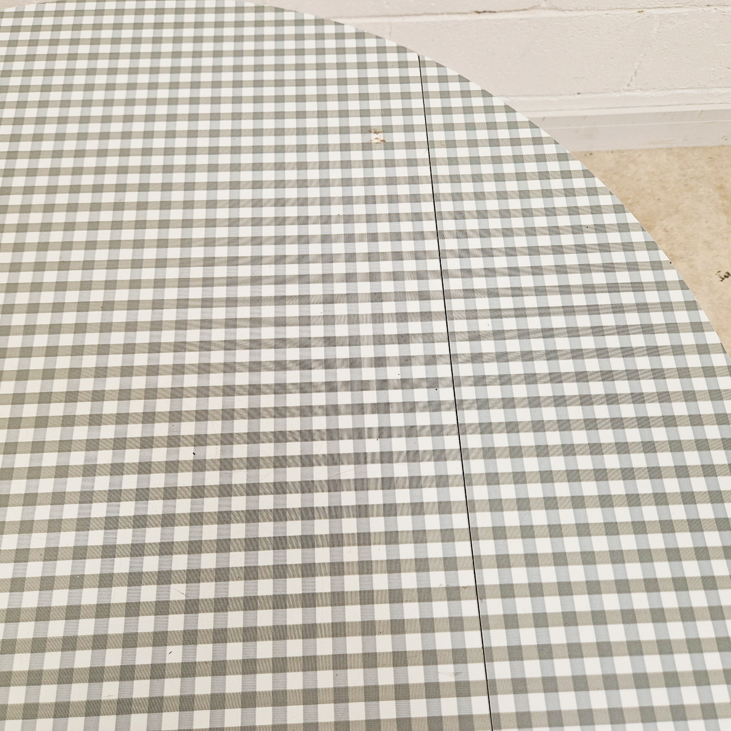Vintage Mid Century 1960s Beech & Gingham Formica Round Drop Leaf Dining Table