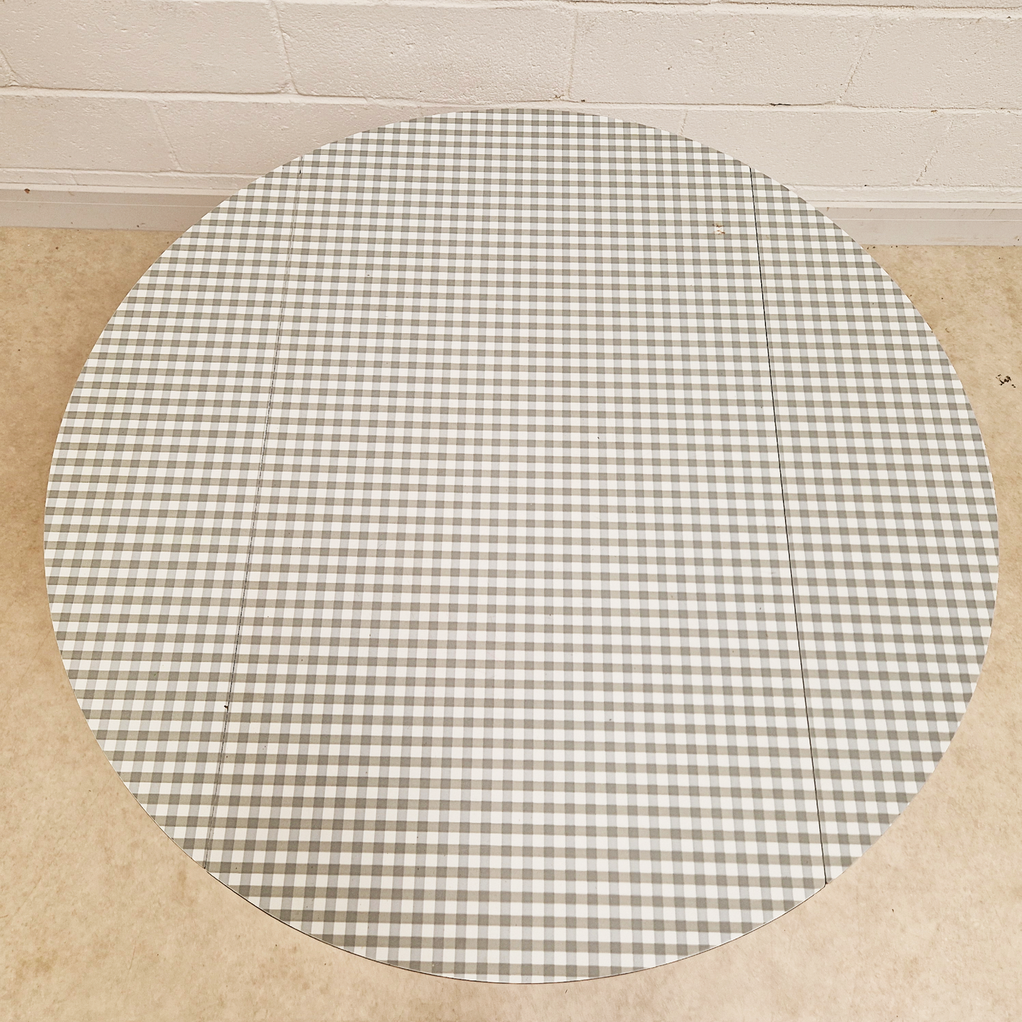 Vintage Mid Century 1960s Beech & Gingham Formica Round Drop Leaf Dining Table