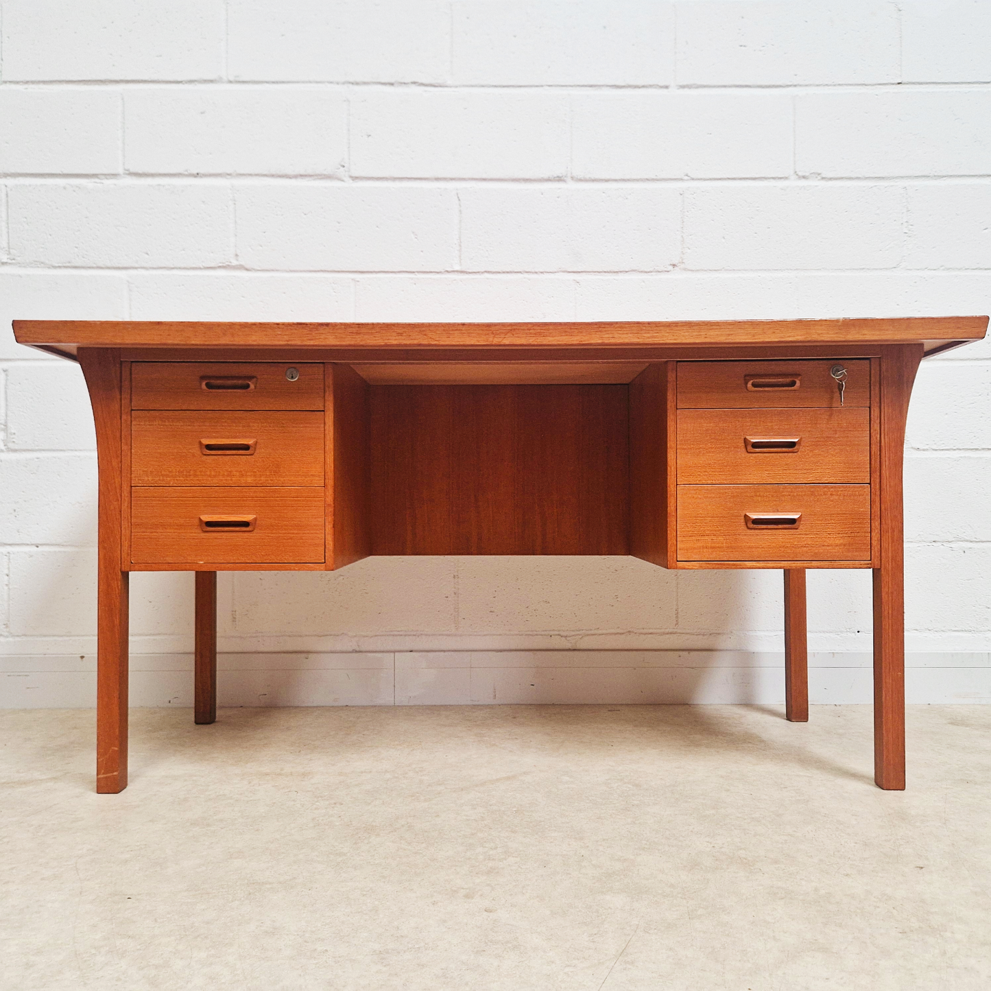 John & Sylvia Reid Stag Vintage Mid Century Danish Design Teak Retro Dressing Table (Copy) (Copy)