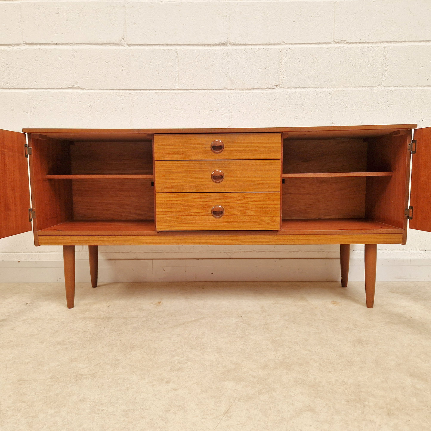 Schreiber Vintage Mid Century Medium Teak Danish Design Sideboard Buffet