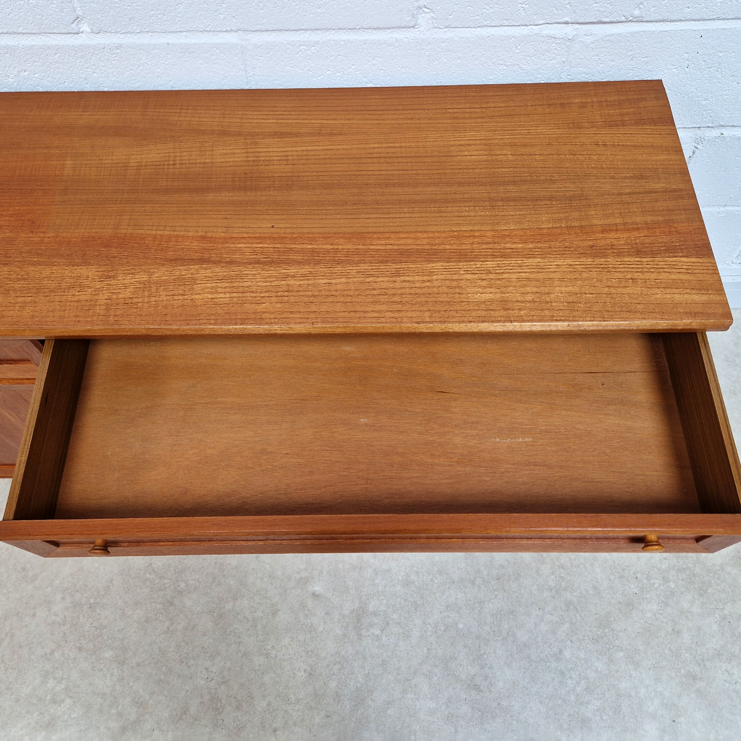 William Lawrence Vintage Mid Century Danish Design Long Sideboard LP Storage