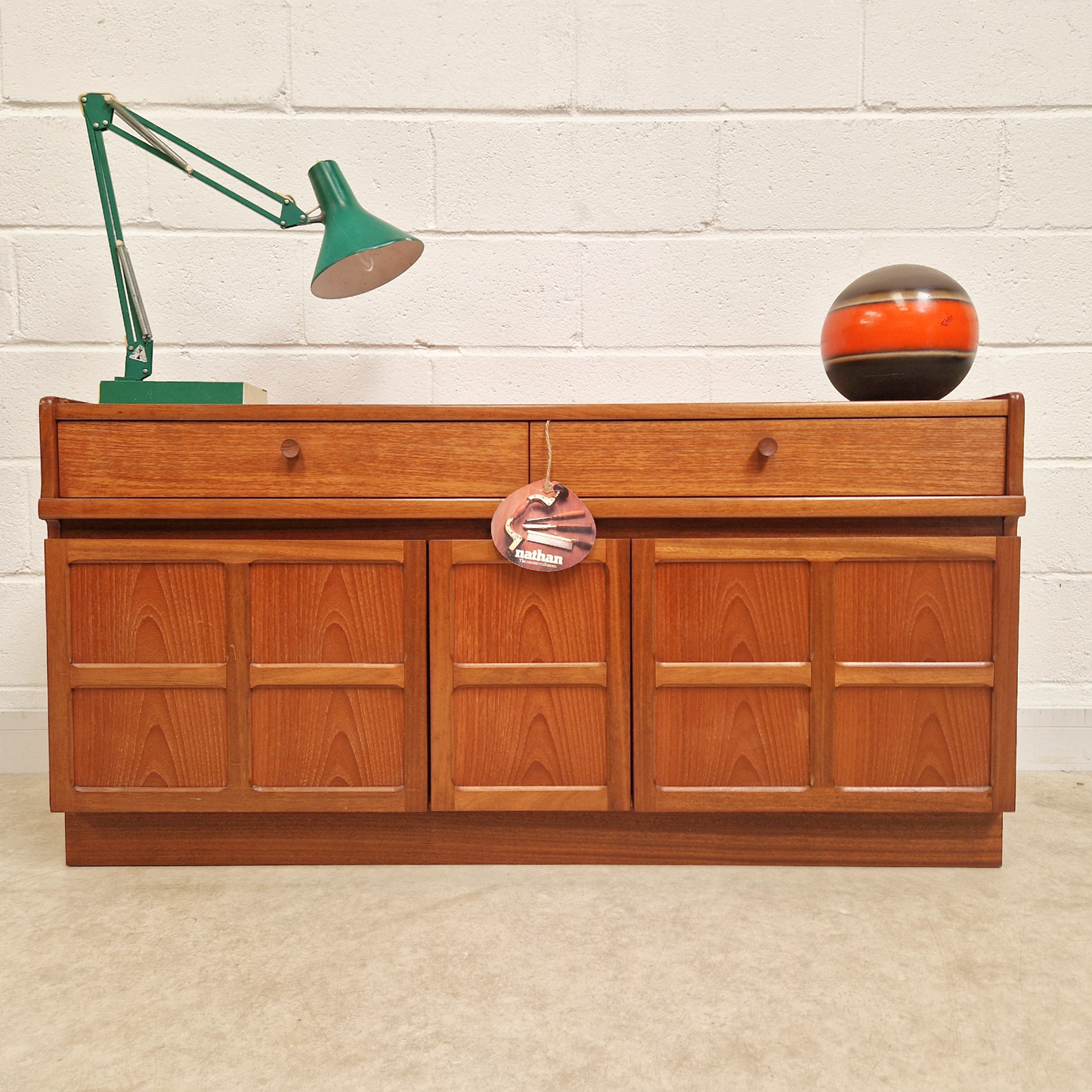 Nathan Parker Knoll Vintage Mid Century Danish Design Sideboard Media LP Storage PG272