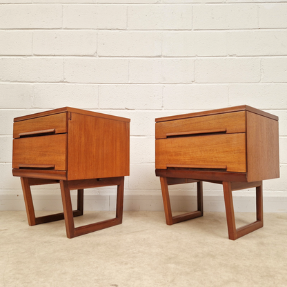 White & Newton Vintage Mid Century Danish Design Tallboy Chest of Drawers & Bedside Cabinet Set