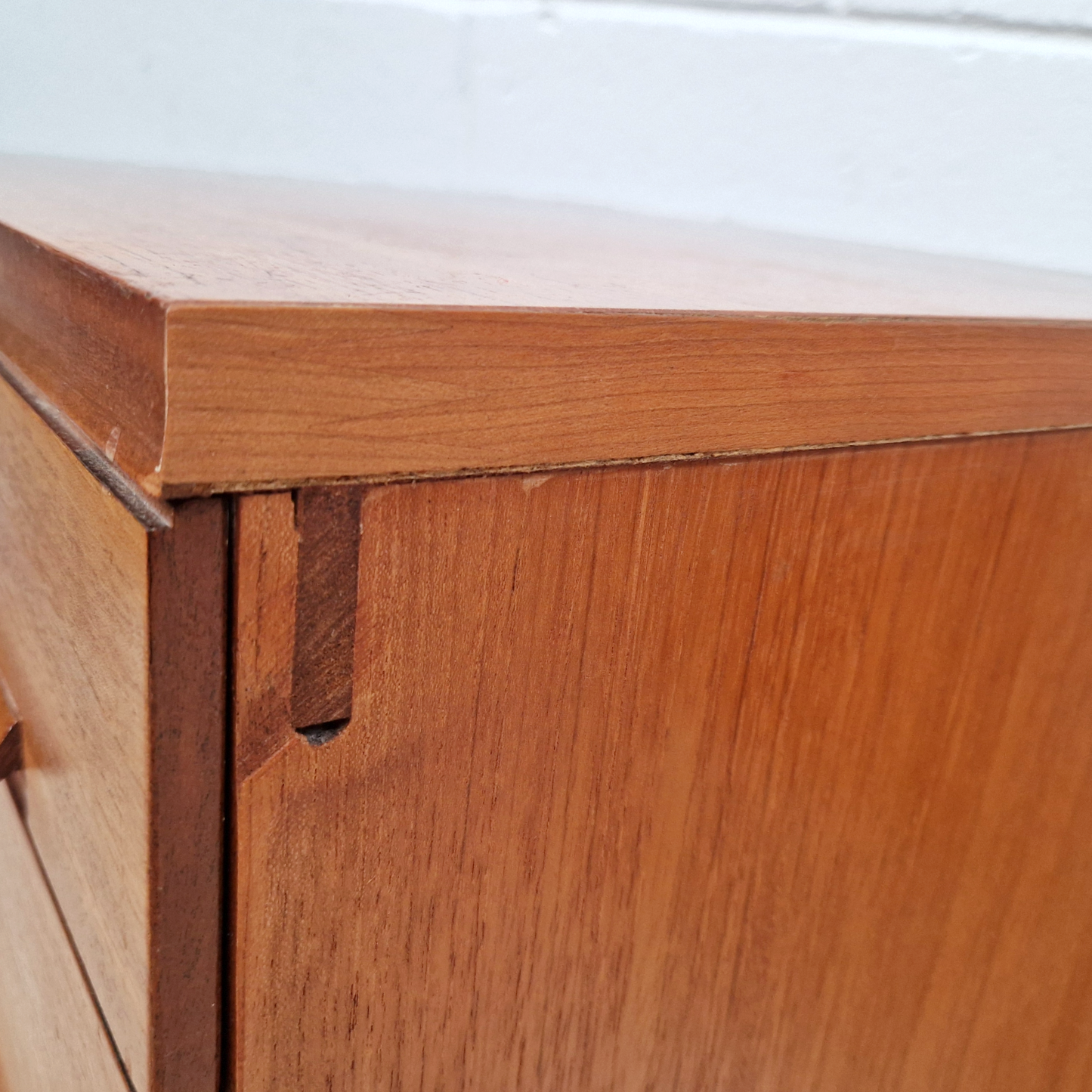 White & Newton Vintage Mid Century Danish Design Tallboy Chest of Drawers & Bedside Cabinet Set
