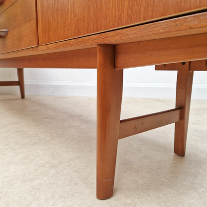 Avalon Vintage 1960s Danish Medium Teak Design Long John Sideboard Buffet Credenza