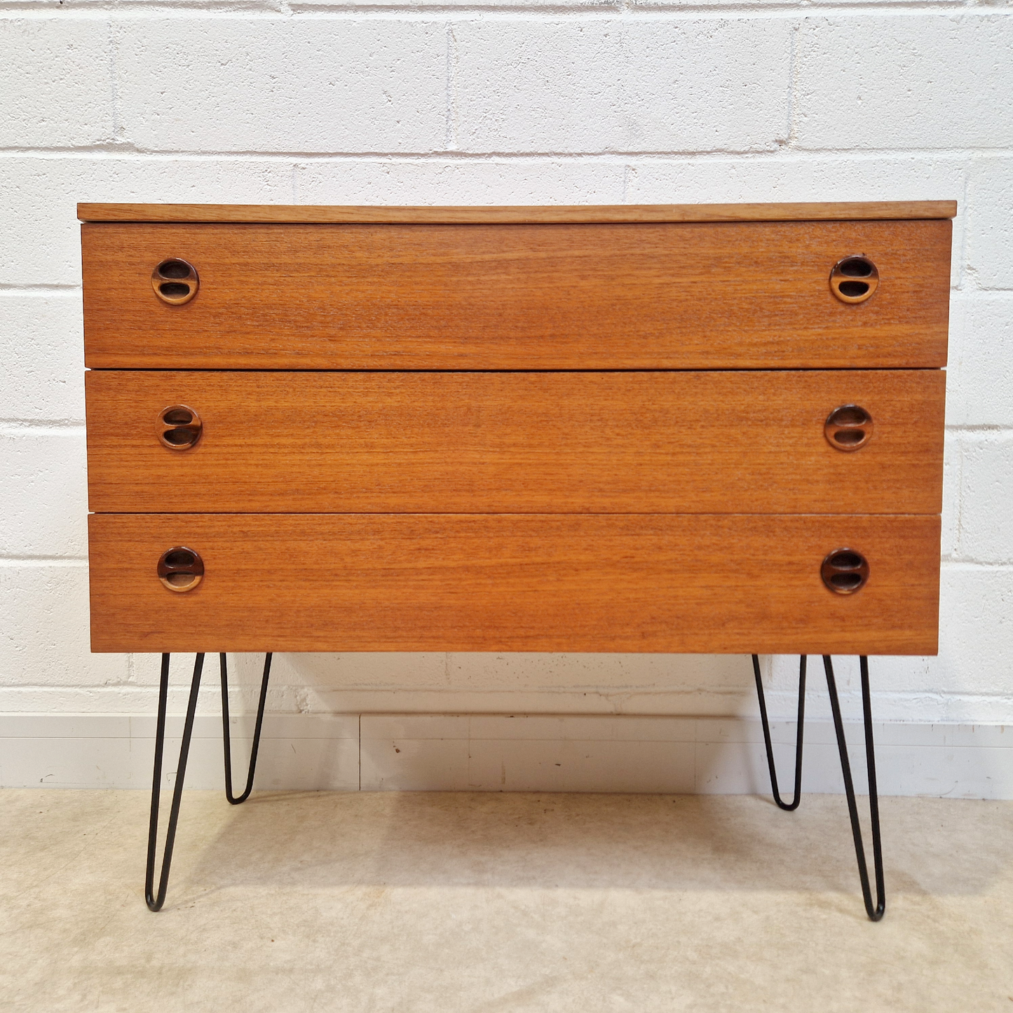 Vintage Mid Century Medium Teak Compact Danish Design Sideboard Chest of Drawers