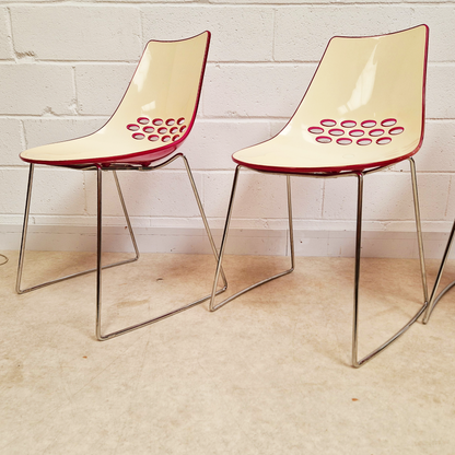 Retro Chrome Base Round Dining Table and Callgaris Jam Chair Dining Set