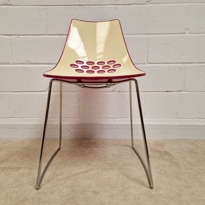 Retro Chrome Base Round Dining Table and Callgaris Jam Chair Dining Set