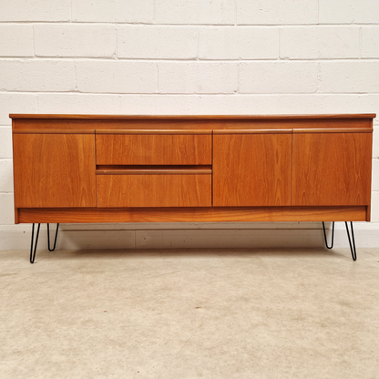 William Morris Vintage Mid Century Medium Teak Danish Design Sideboard Buffet Credenza