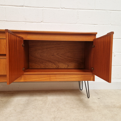 William Morris Vintage Mid Century Medium Teak Danish Design Sideboard Buffet Credenza