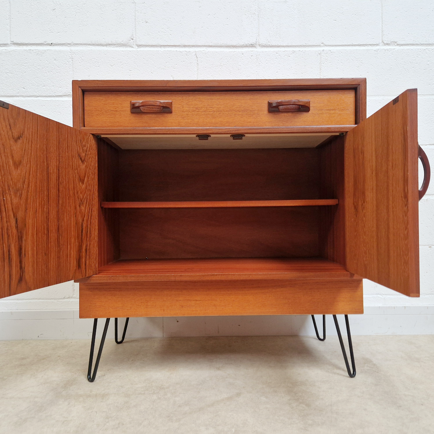 G Plan Sierra Red Label Vintage Mid Century Pyramid Teak Retro Compact Sideboard