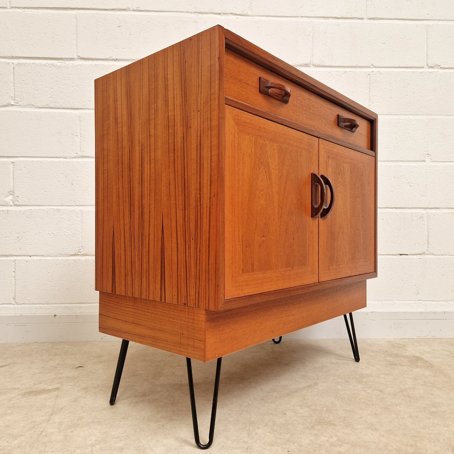 G Plan Sierra Red Label Vintage Mid Century Pyramid Teak Retro Compact Sideboard