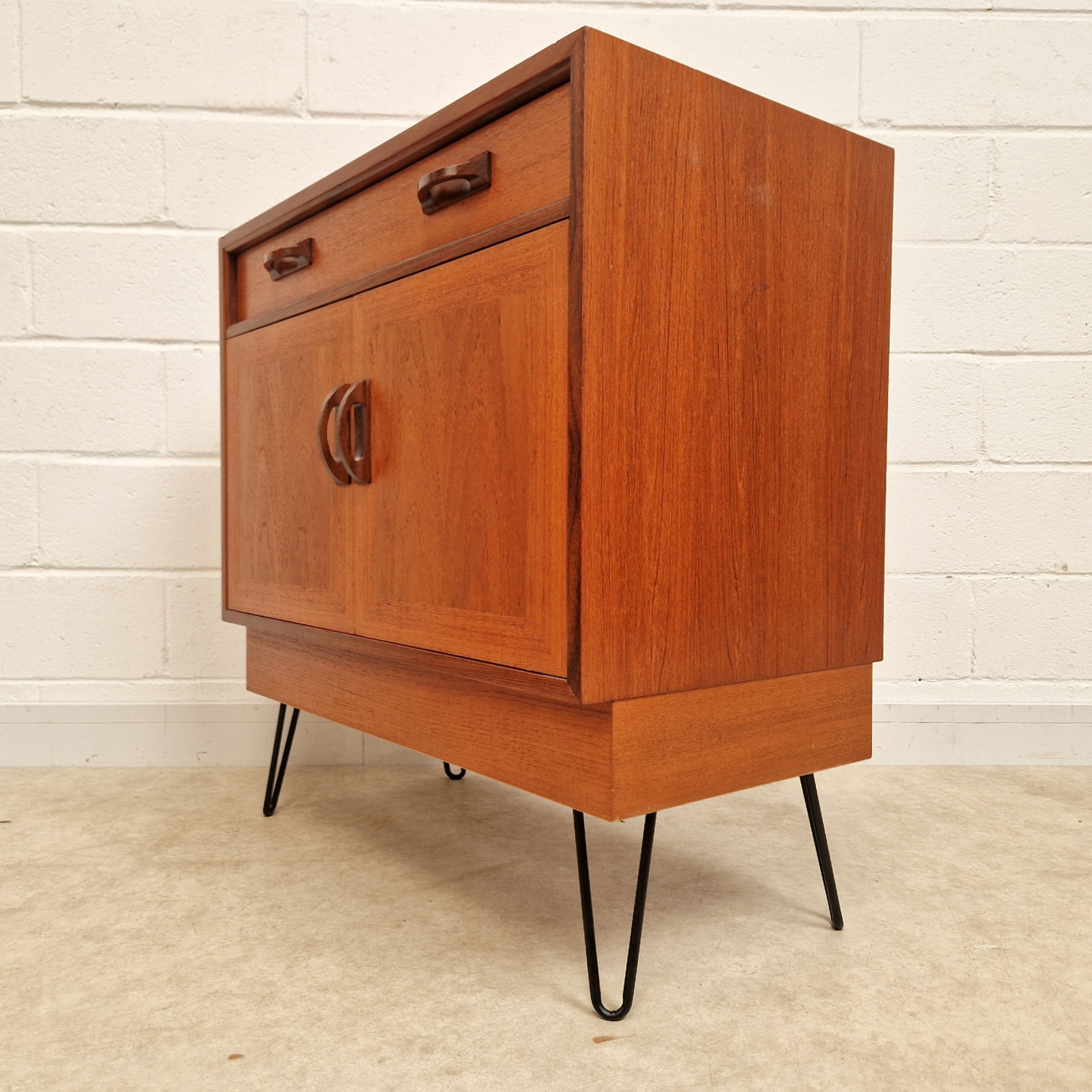 G Plan Sierra Red Label Vintage Mid Century Pyramid Teak Retro Compact Sideboard