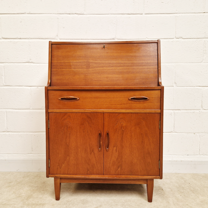 Jentique Vintage Mid Century Medium Teak 1960s Danish Design Writing Bureau Sideboard
