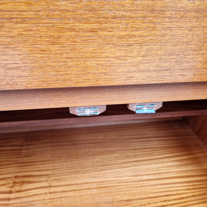 William Lawrence Vintage Mid Century 1960s Danish Deisign Sideboard Credenza