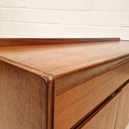 William Lawrence Vintage Mid Century 1960s Danish Deisign Sideboard Credenza