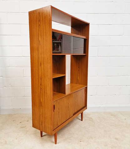 Schreiber Vintage Mid Century Danish Design Room Divider Sideboard
