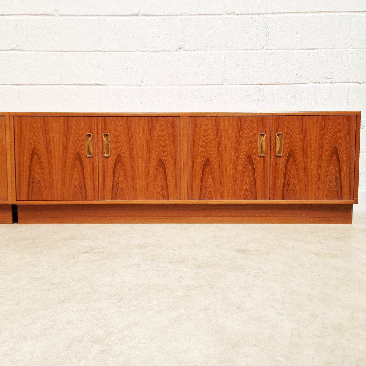 G Plan Fresco Vintage Mid Century Pyramid Teak Danish Design Extended Sideboard LP Storage PG339