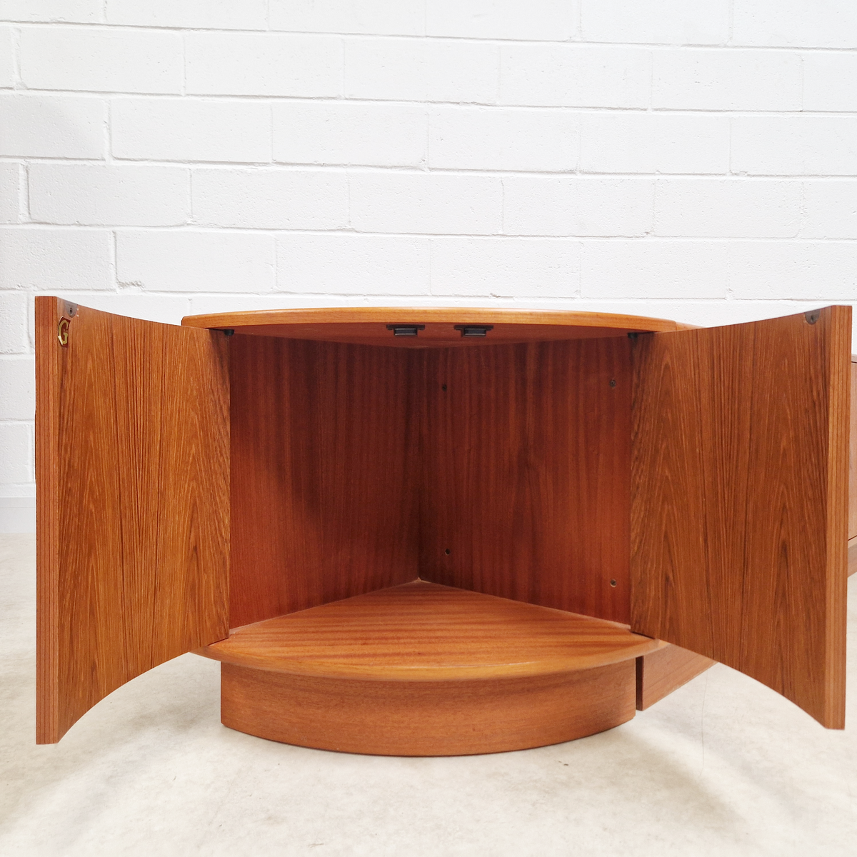 G Plan Fresco Vintage Mid Century Pyramid Teak Danish Design Extended Sideboard LP Storage PG339