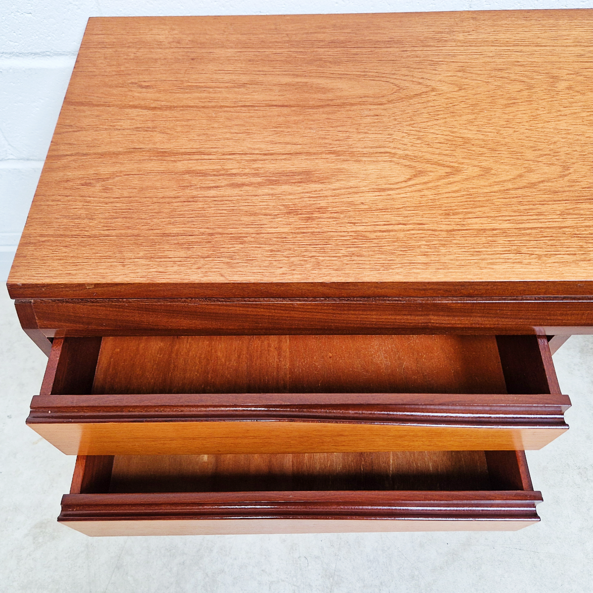 White & Newton Vintage Mid Century Nordic Design Desk Vanity