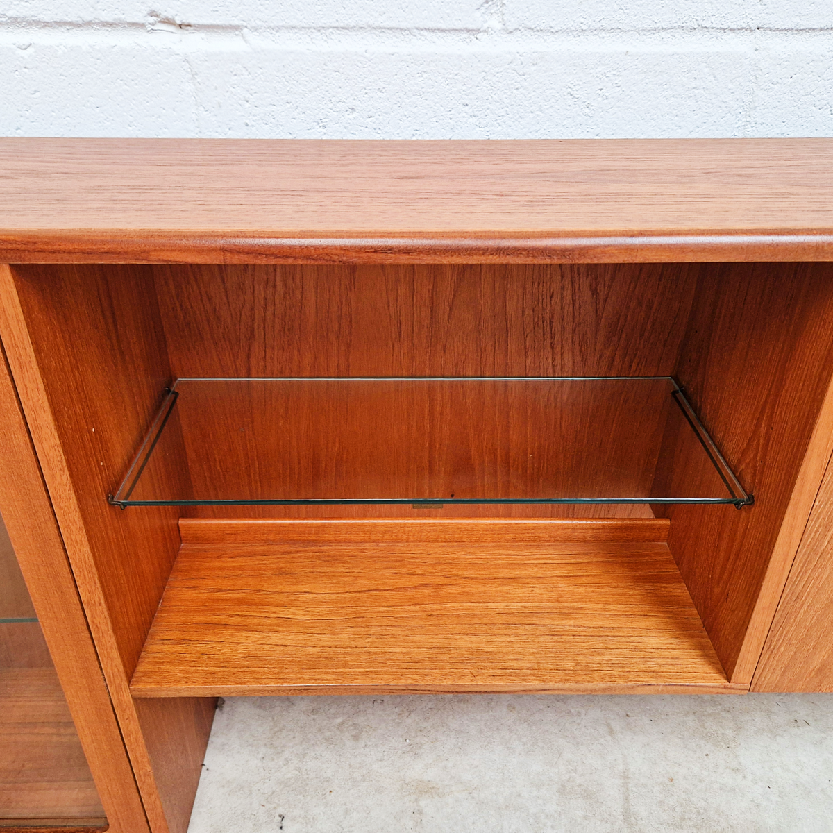 G Plan Vintage Mid Century Medium Teak & Glazed Glass Low Sideboard Bookcase Drinks Cabinet