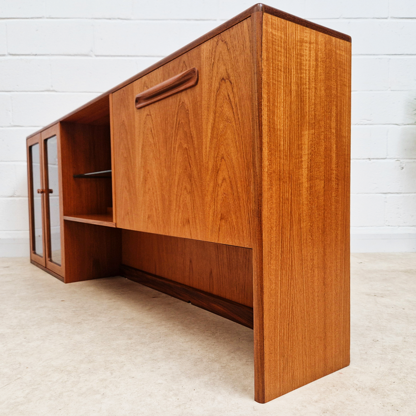 G Plan Vintage Mid Century Medium Teak & Glazed Glass Low Sideboard Bookcase Drinks Cabinet