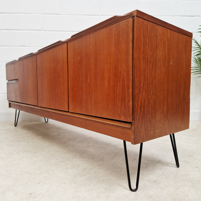 Morris Vintage Mid Century Medium Teak Danish Design Sideboard Buffet Credenza