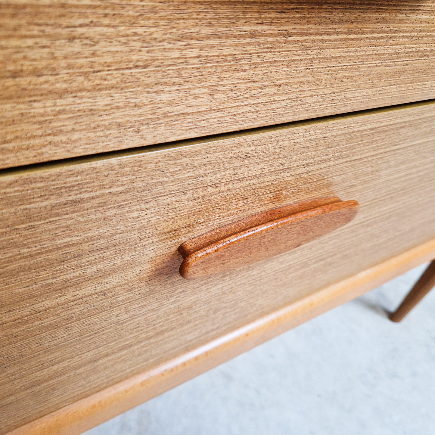 Vintage Mid Century Blond Teak Danish Design Sideboard Dresser