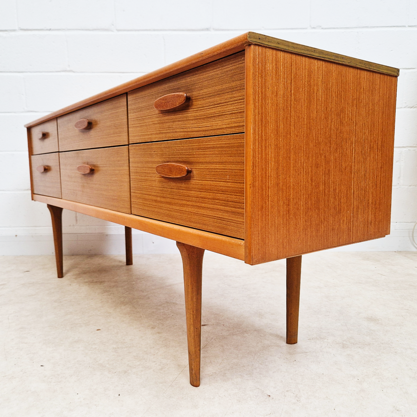 Vintage Mid Century Blond Teak Danish Design Sideboard Dresser