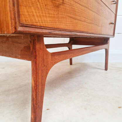 Alfred Cox for Heal's Vintage 1950s Mid Century Nordic Design Chest of Drawers