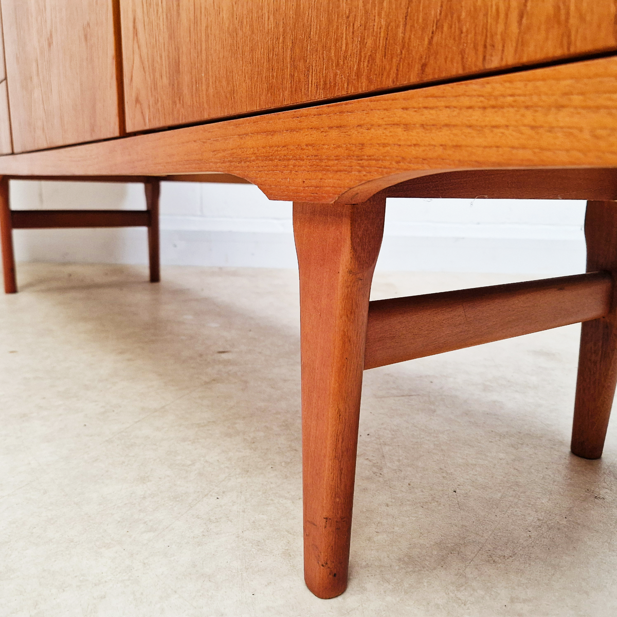 Vintage Mid Century Golden Teak Danish Design Sideboard Credenza