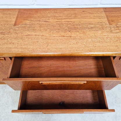 Meredew Vintage Mid Century Danish Design Medium Teak Long Sideboard Buffet Credenza