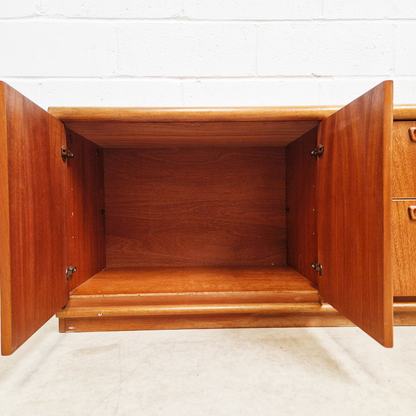 Meredew Vintage Mid Century Danish Design Medium Teak Long Sideboard Buffet Credenza